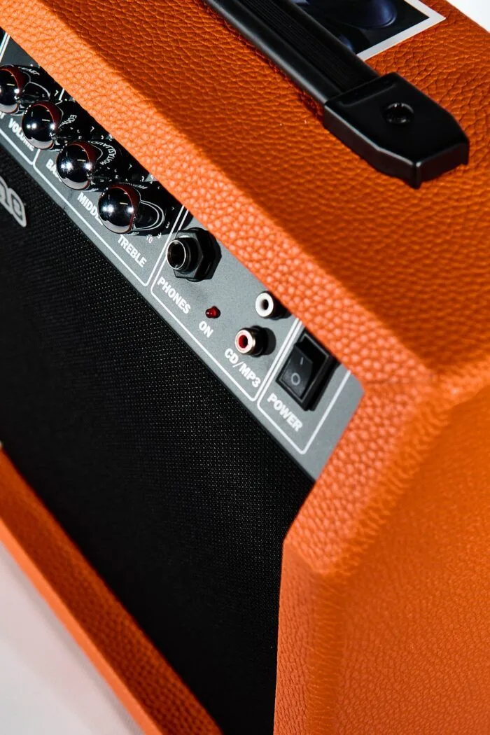 Bosstone GA-15W V.2 Orange Комбоусилитель — фото 3