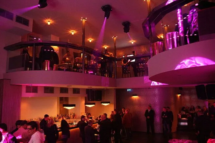 Robe CLUBSPOT 300 CT Световой прибор полного CLUBSPOT 300 CT вращения — фото 3