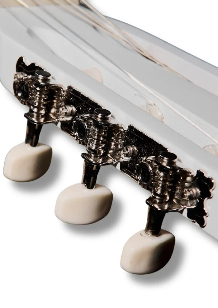 Stairtone C-39 SET WH Гитара классическая с набором аксессуаров — фото 5
